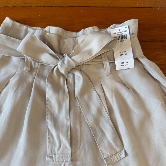 BNWT Abercrombie & Fitch Tan High Waist Shorts w/ Belt Paper bag Dress Shorts XS - Picture 2 of 12